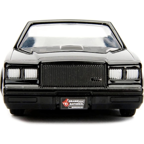 Jada Fast and Furious Dom's 1970 Buick Grand National 1:32 Scale Diecast Car - Picture 4 of 7